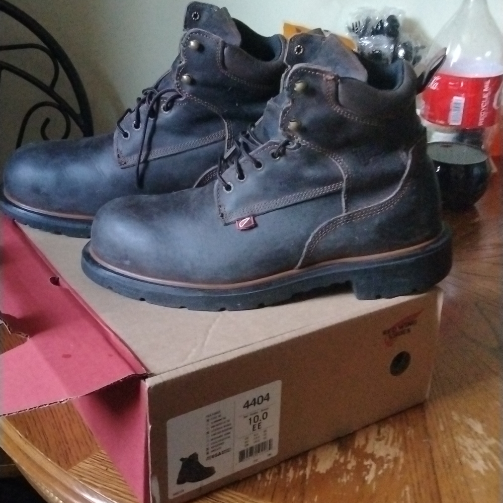 Read wing steel toe work boots